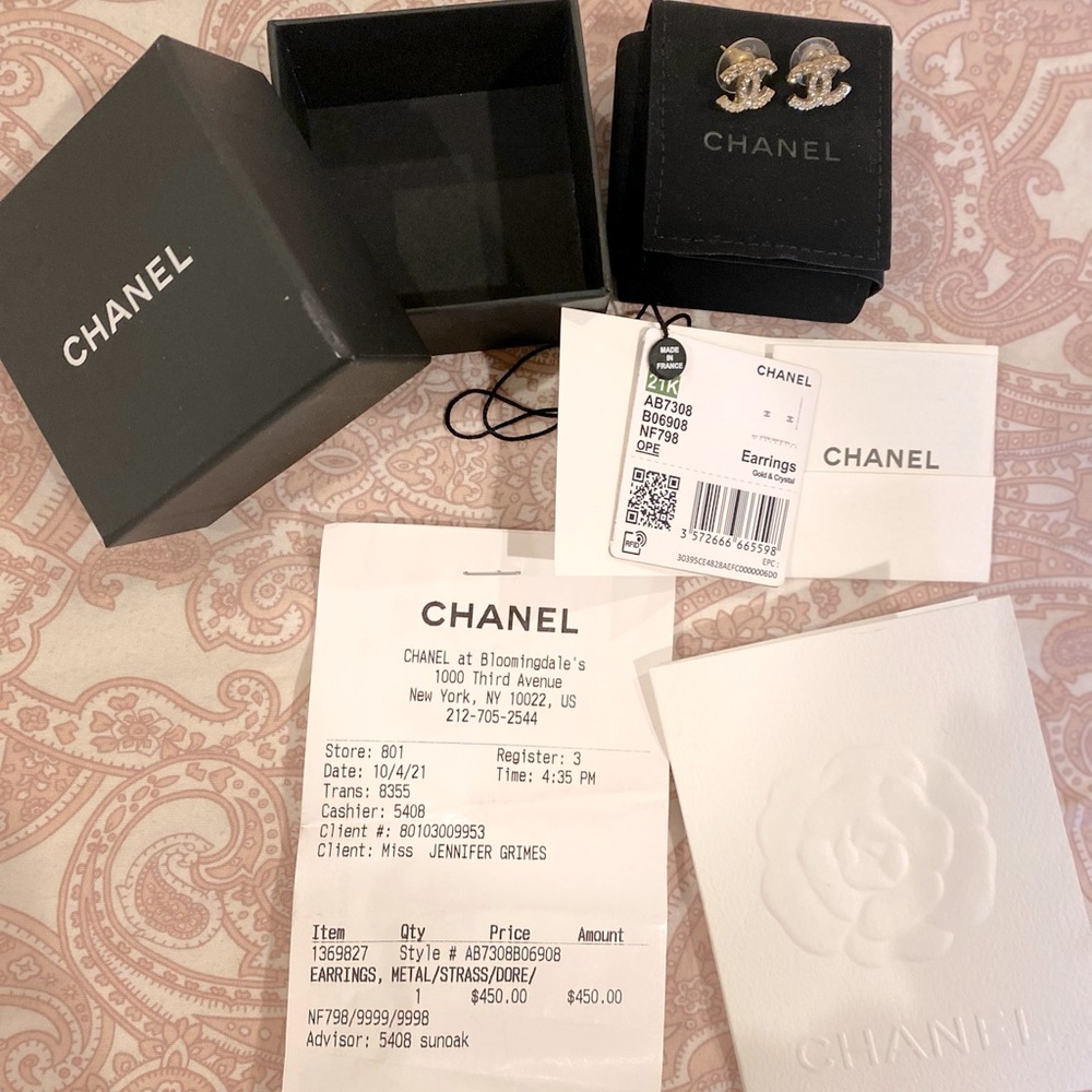 Gold CHANEL earrings